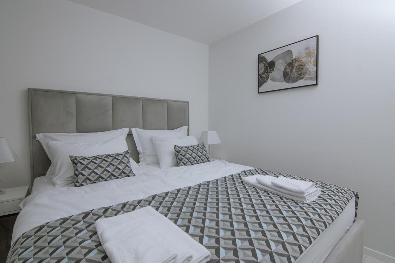 Apartments Adriatic Pearl Трогир Екстериор снимка