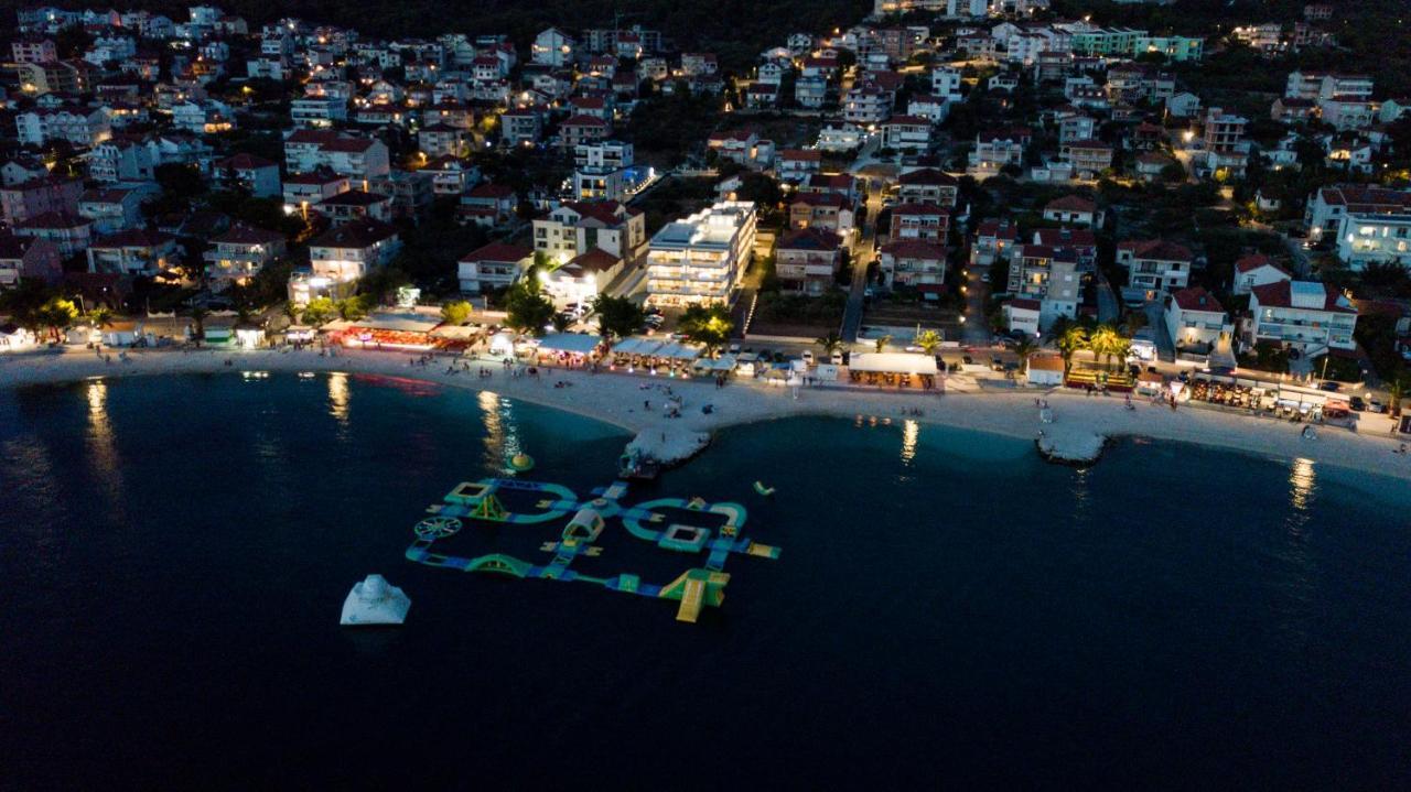 Apartments Adriatic Pearl Трогир Екстериор снимка