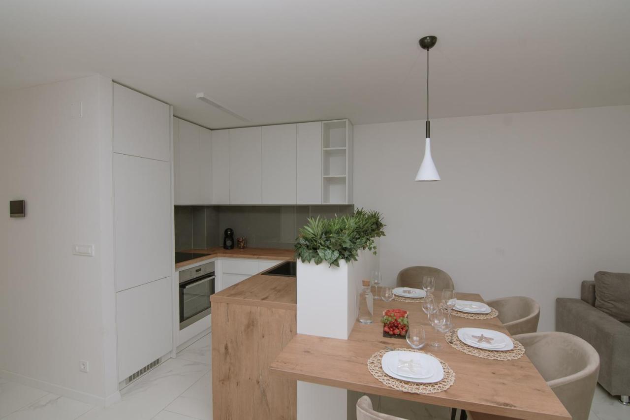 Apartments Adriatic Pearl Трогир Екстериор снимка
